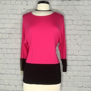 ✨VECCELI Italy- Pink and Black Top 🩷